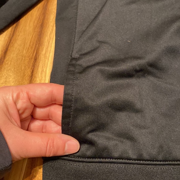 Boy’s Size 6 Nike Sports Zip-up Sweater/Jacket in Black with White Accents - Picture 3 of 6